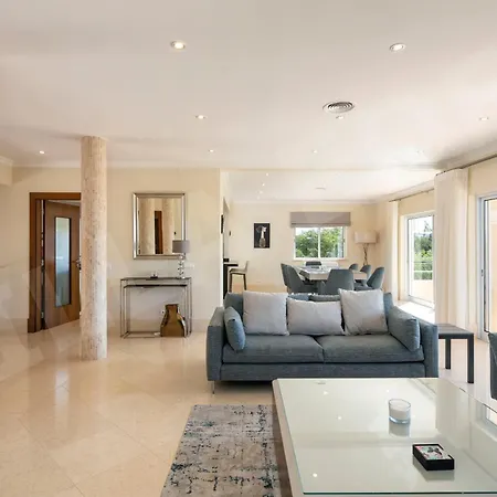 Eden Villa *